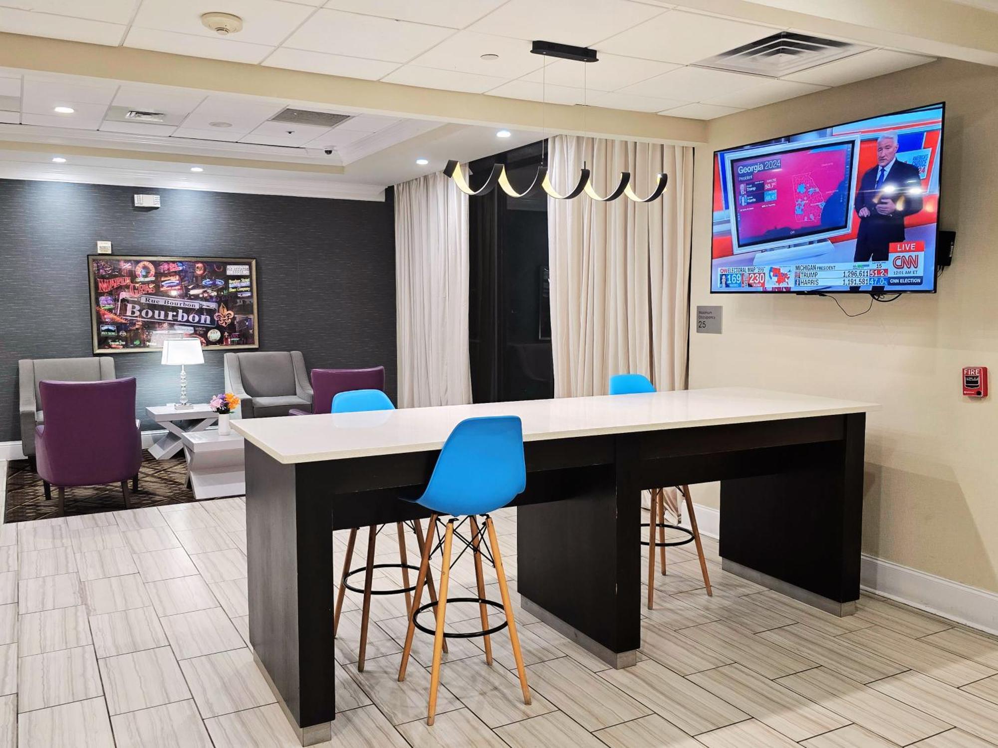 Hotel Express By Marriott 1-10 3*