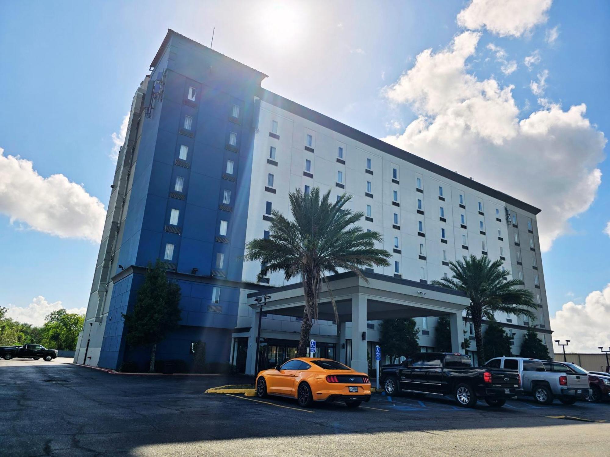 Express By Marriott 1-10 3*